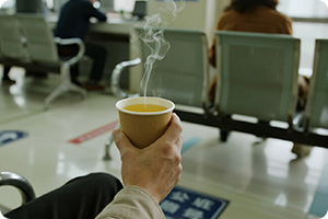 政务大厅中的灵霁饮品机